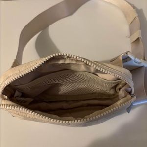 Lululemon Everywhere Beltbag Large 2L